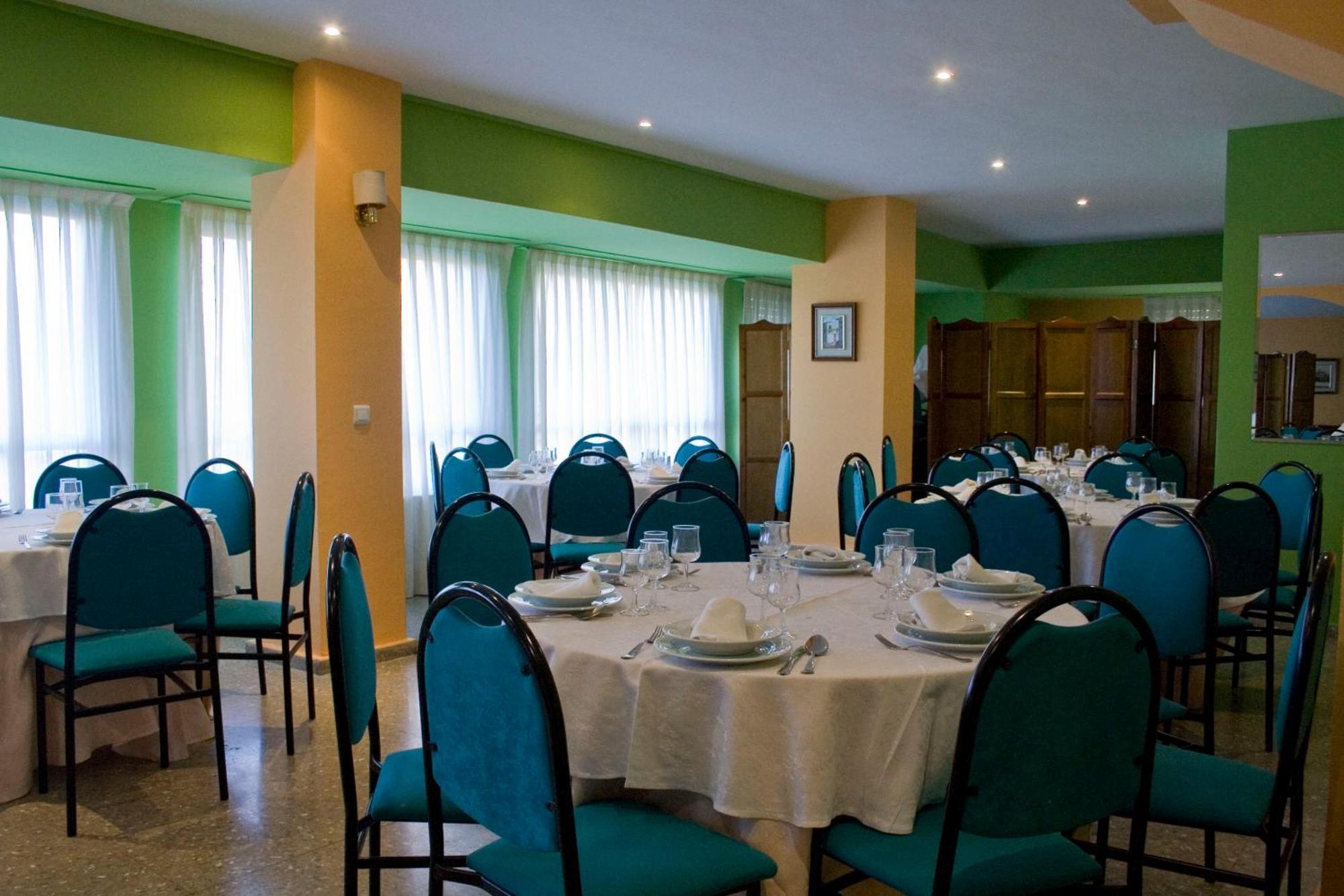 Hotel Perales Talavera de la Reina Exterior photo