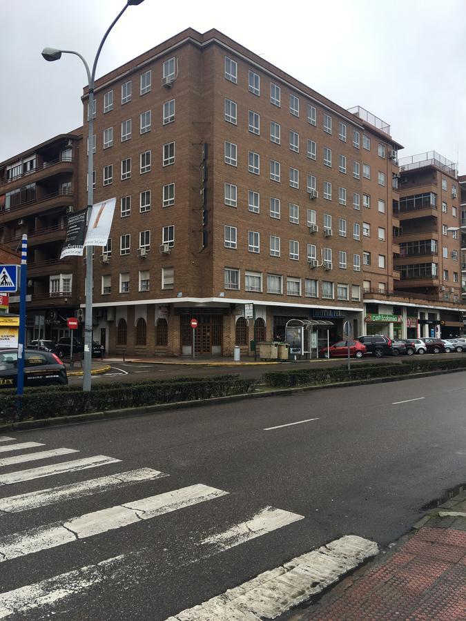 Hotel Perales Talavera de la Reina Exterior photo